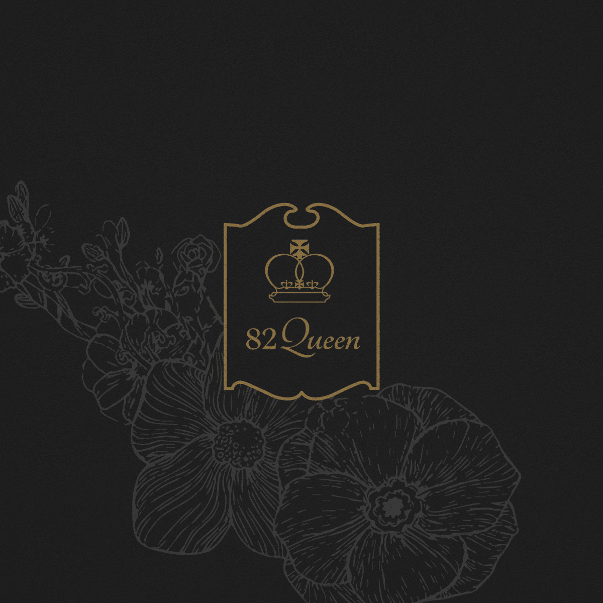 82 Queen logo