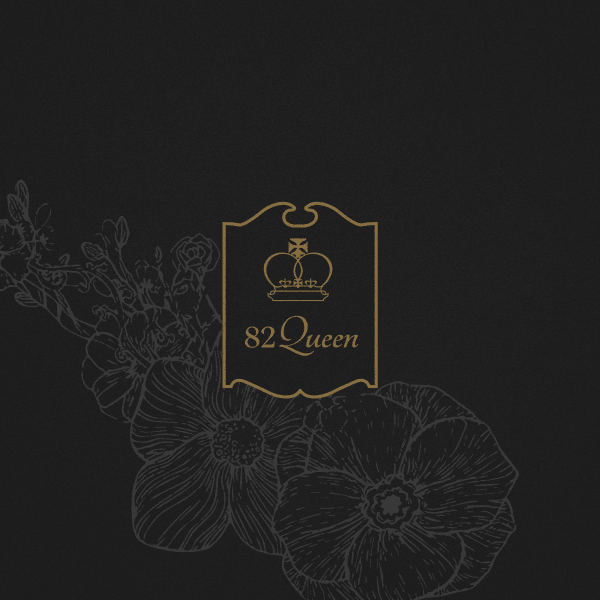 82 Queen logo